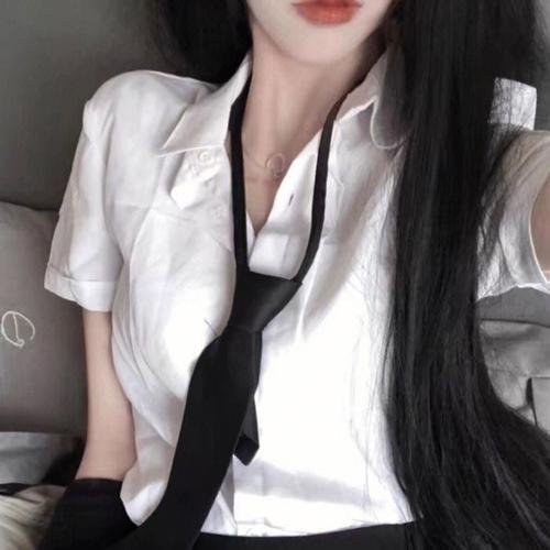 晚间的柳枝